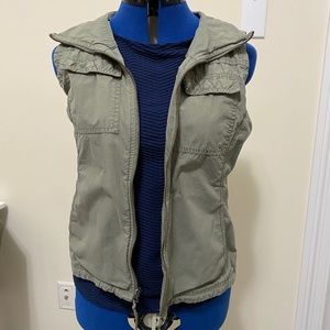 Sedona Pink Jeep Green Vest